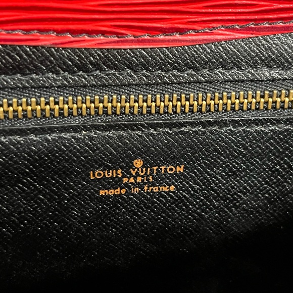 Louis Vuitton Art Deco Clutch - Picture 9 of 14